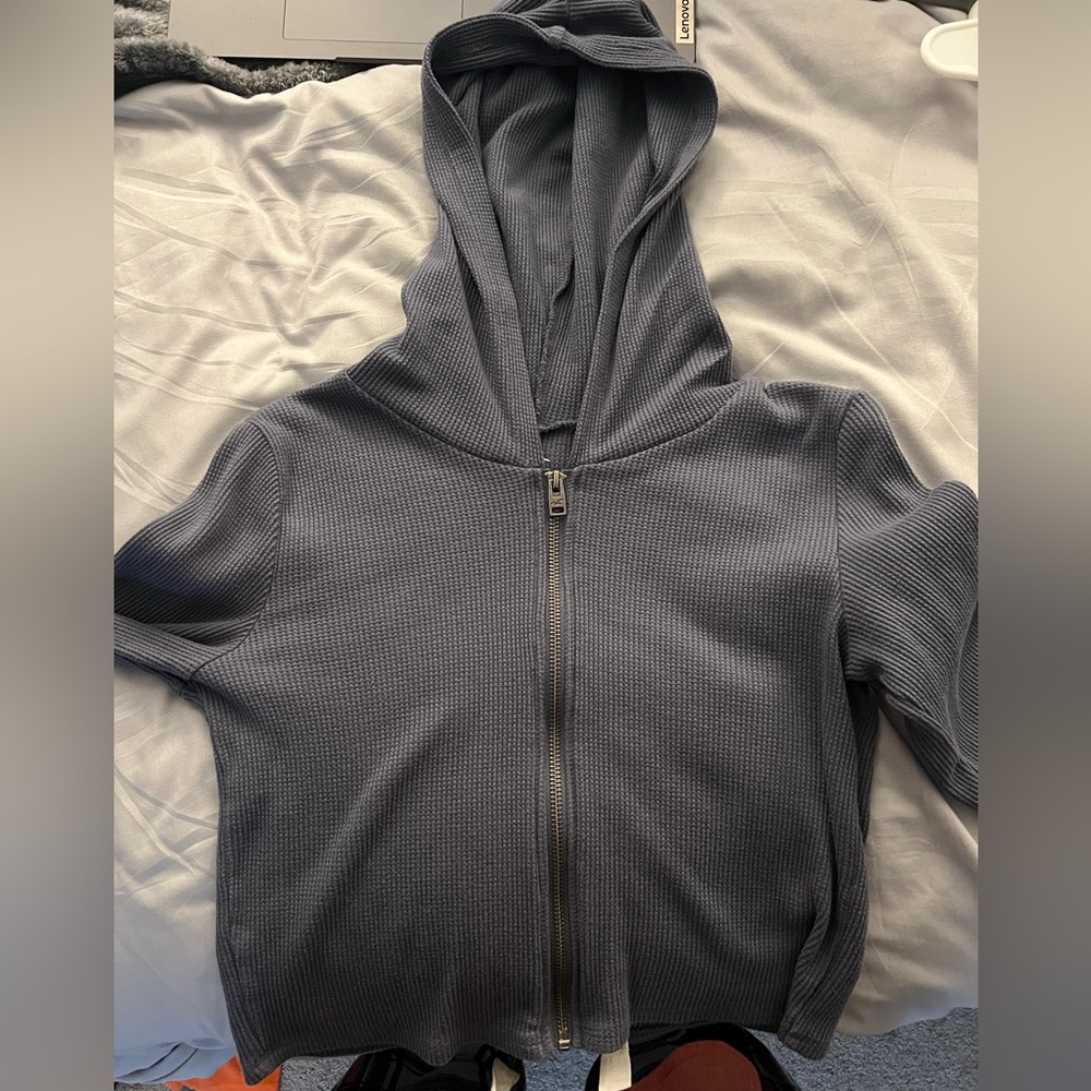 cropped zip-up